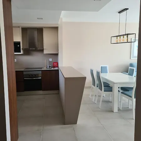 Apartment Oasis Mar 1